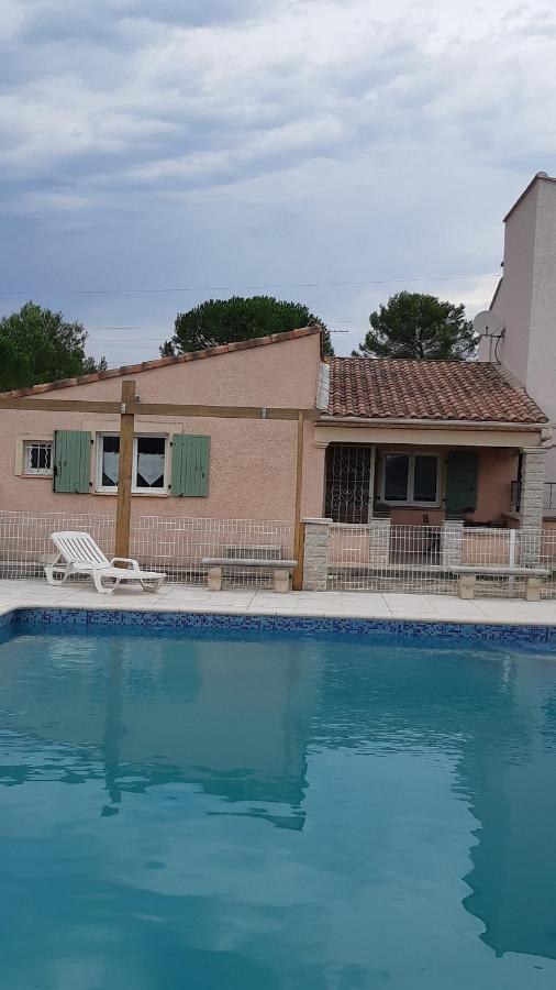 Villa Maisonnette au pied de la garrigue à Bernis Extérieur photo